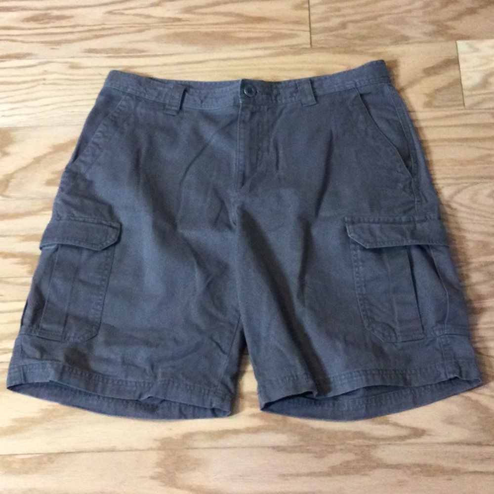 34 Columbia Omni-Shade SPF Brown Cargo Shorts